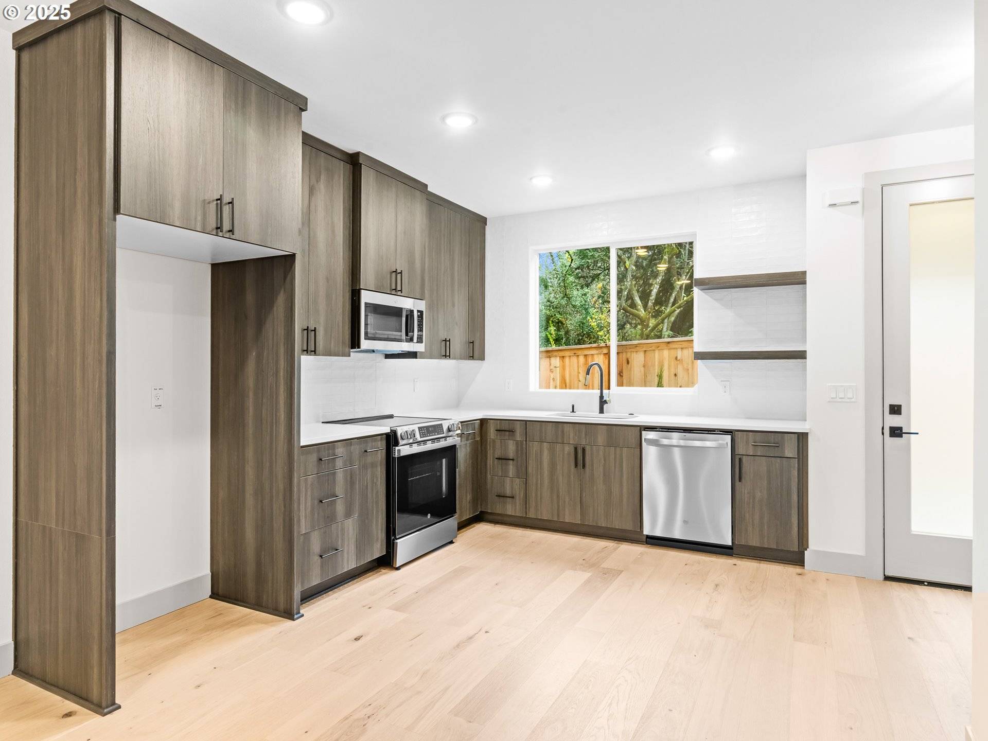 Portland, OR 97219,5213 SW Vacuna ST