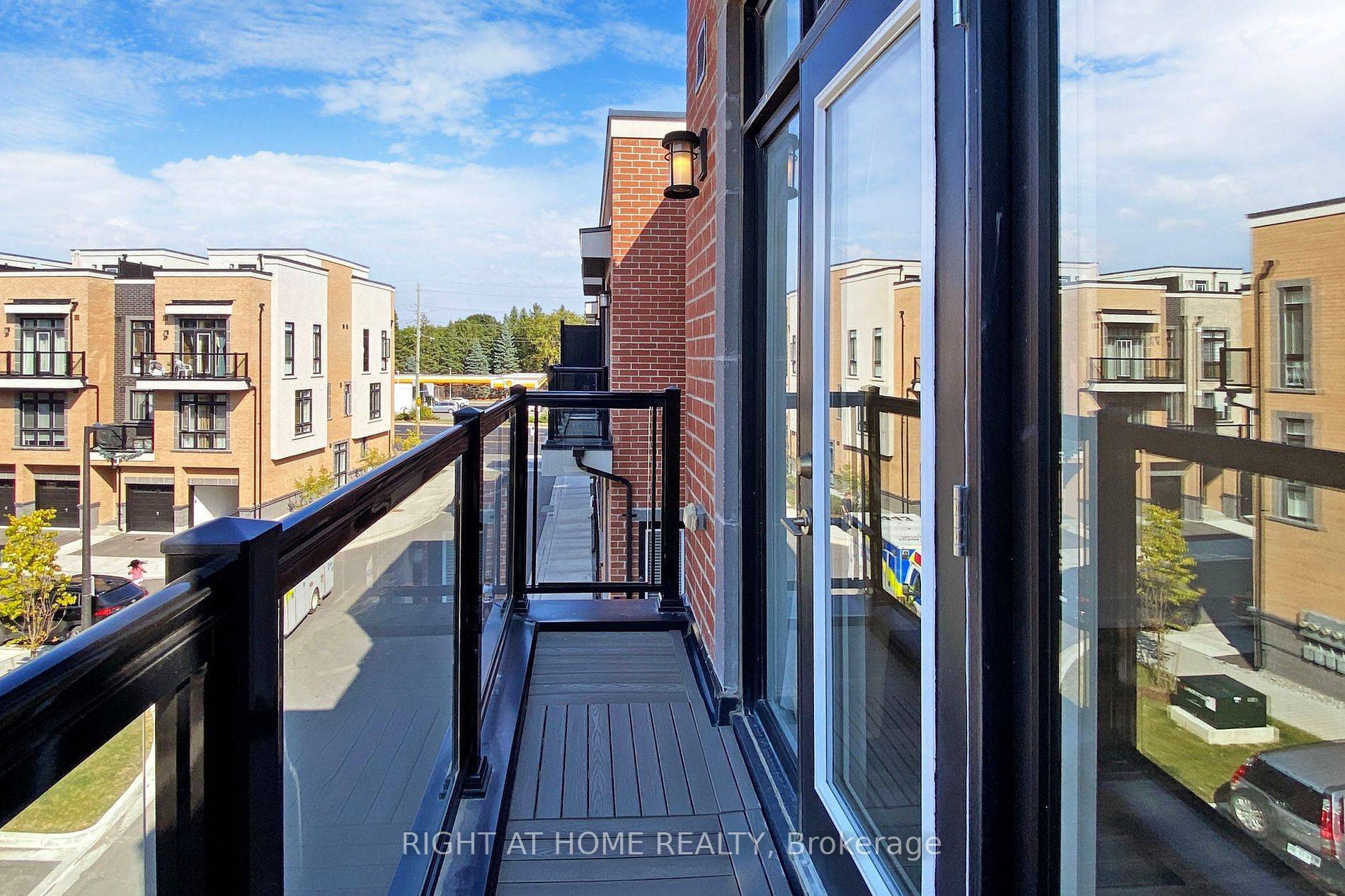 Richmond Hill, ON L4E 1J4,9 Phelps LN #TH7