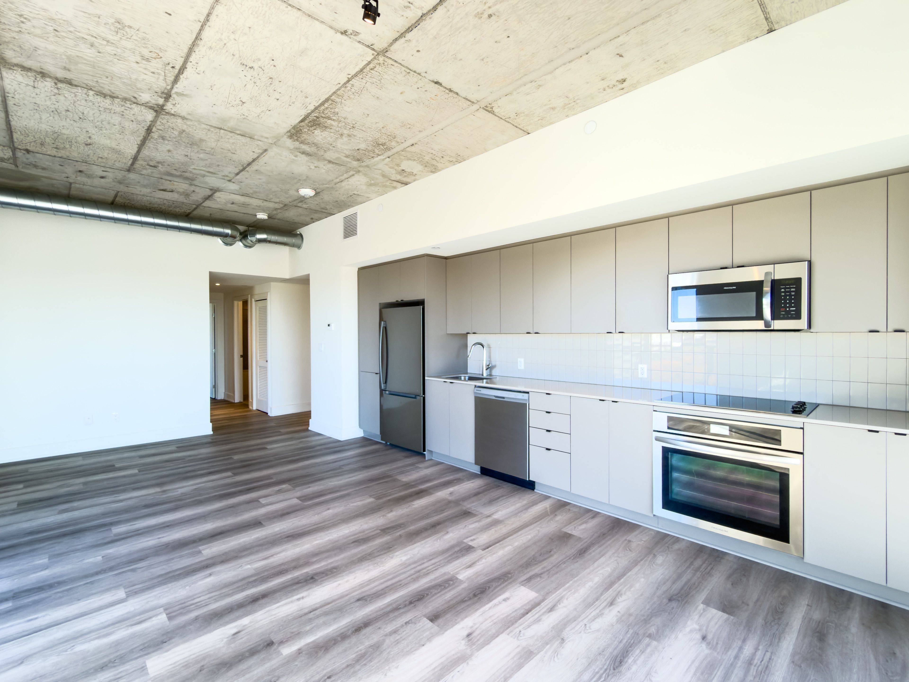 West Centre Town, ON K1R 6P9,770 Somerset ST W #905