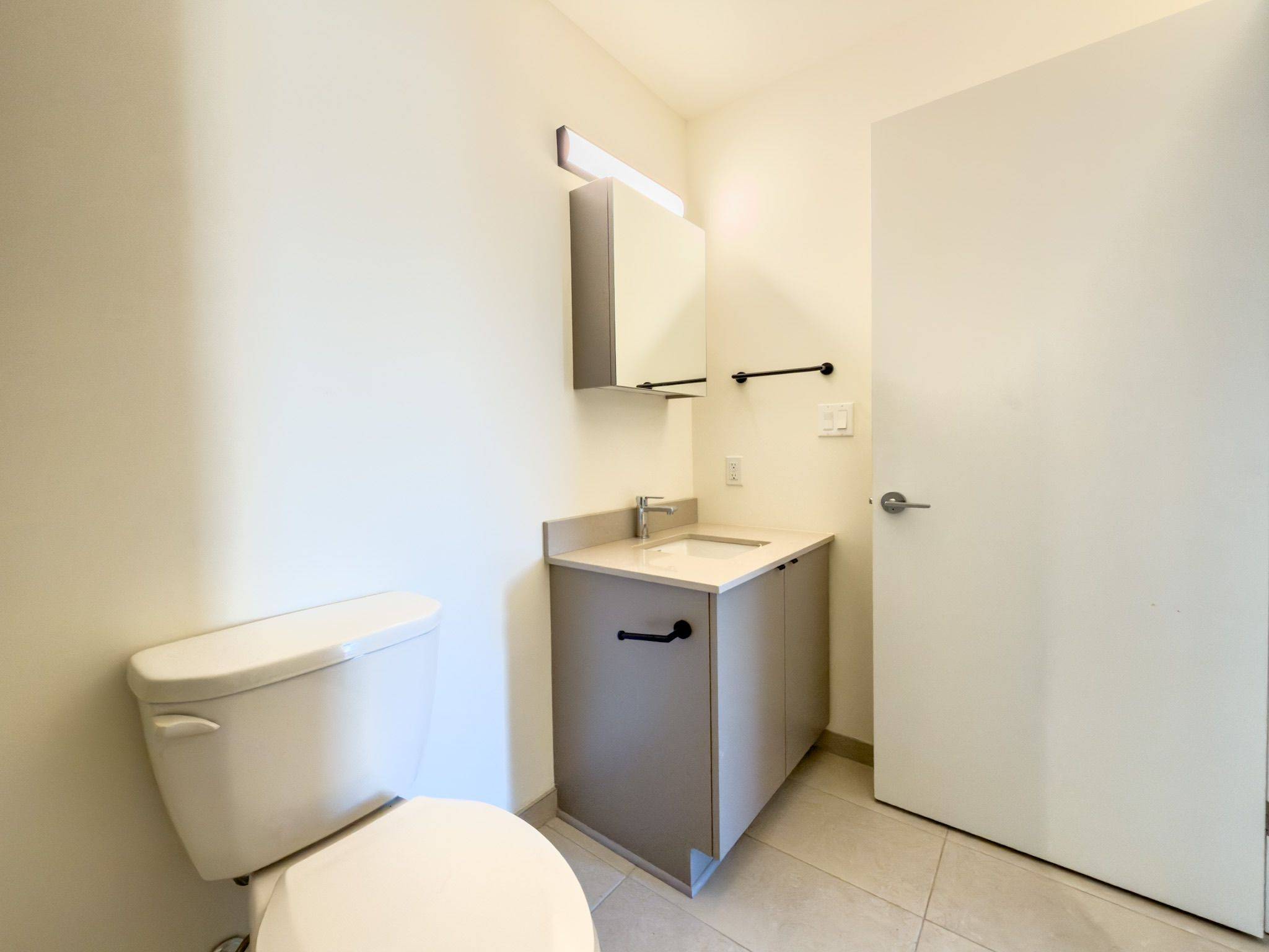 West Centre Town, ON K1R 6P9,770 Somerset ST W #708