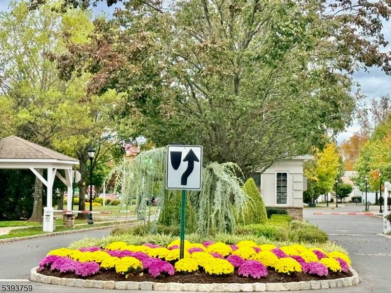 Franklin Twp., NJ 08873,2102 Ambassador Ct #2102