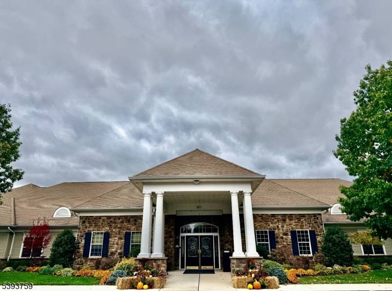 Franklin Twp., NJ 08873,2102 Ambassador Ct #2102