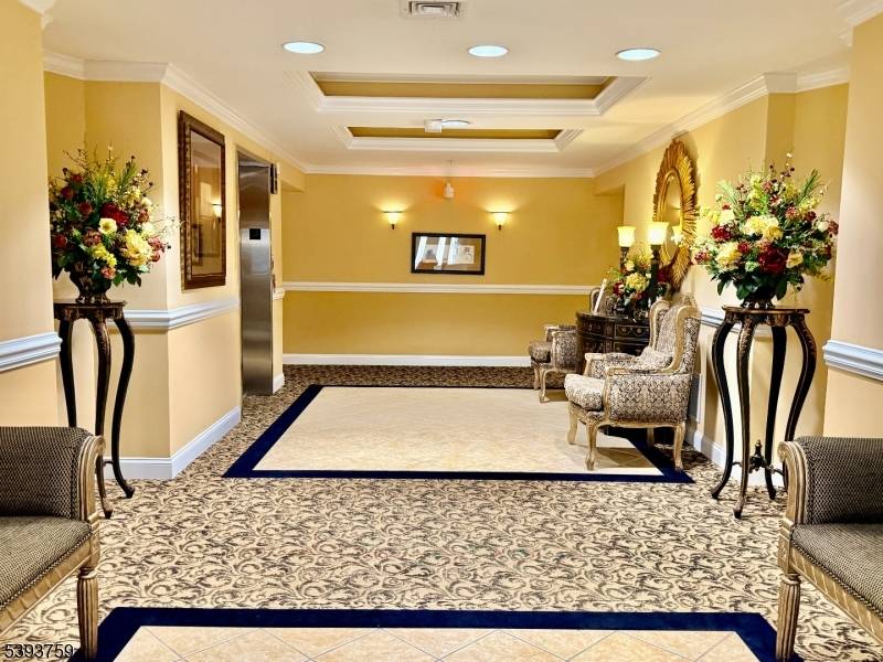 Franklin Twp., NJ 08873,2102 Ambassador Ct #2102