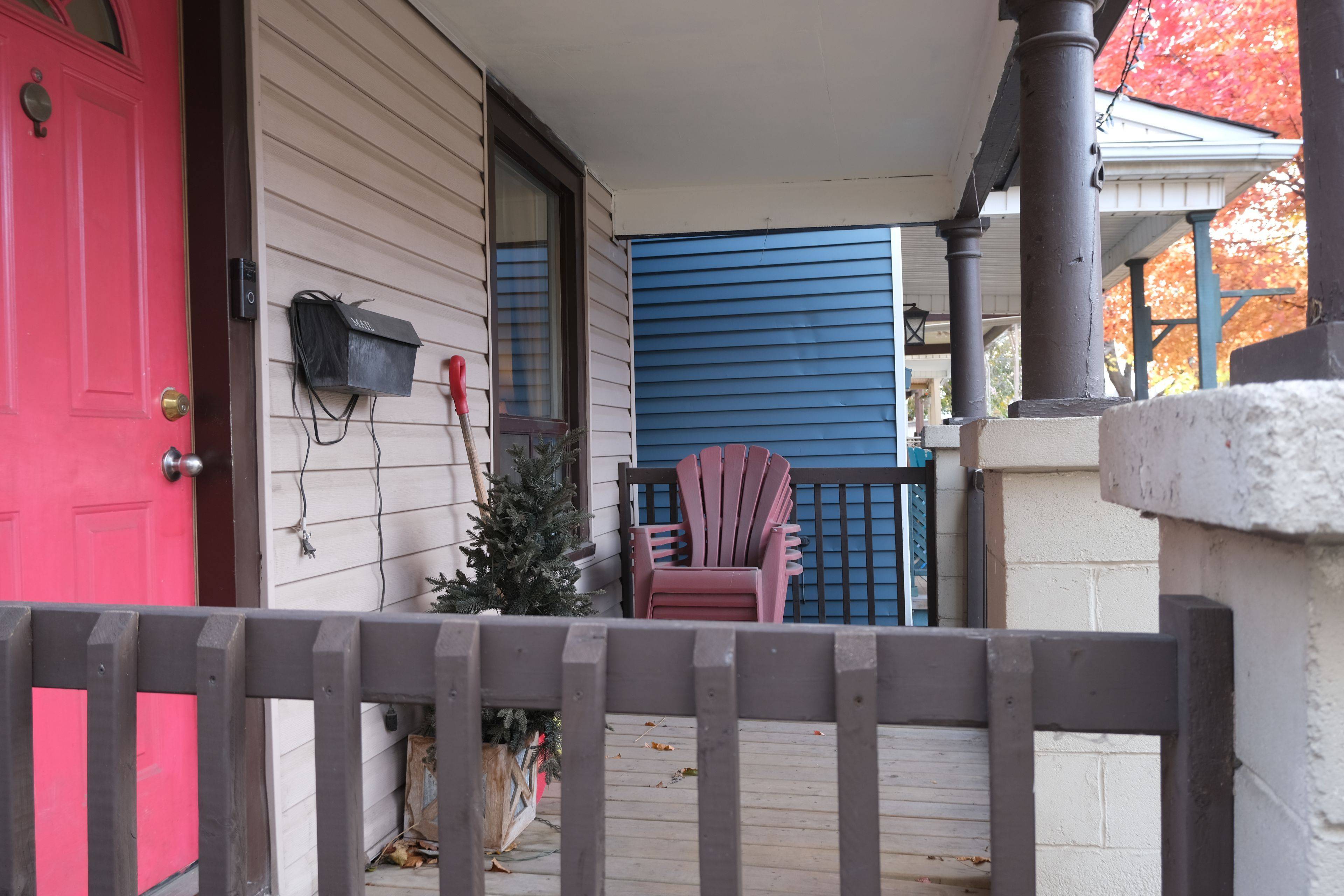 Hamilton, ON L8L 6A2,26 Niagara ST