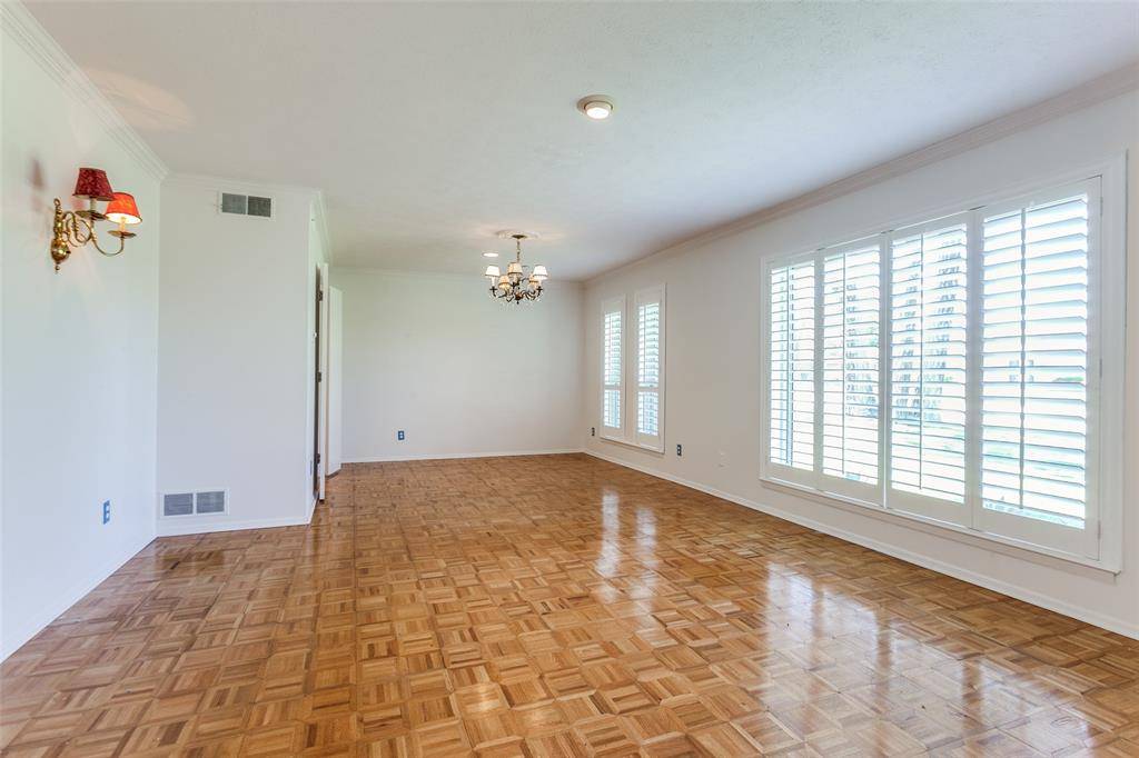 Dallas, TX 75244,4818 Thunder Road