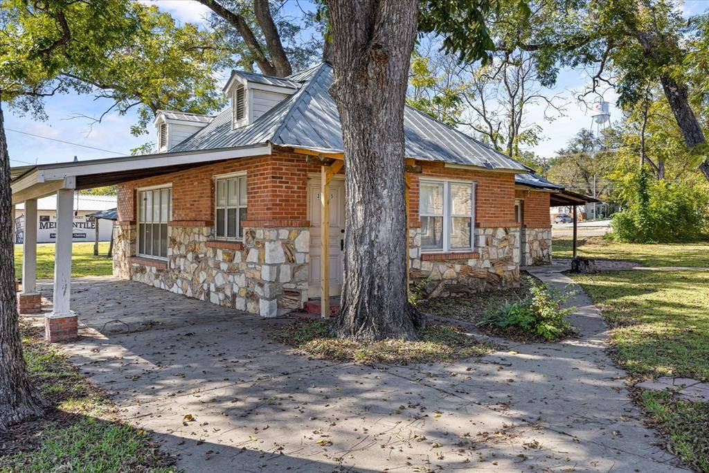 Glen Rose, TX 76043,301 NE Barnard Street