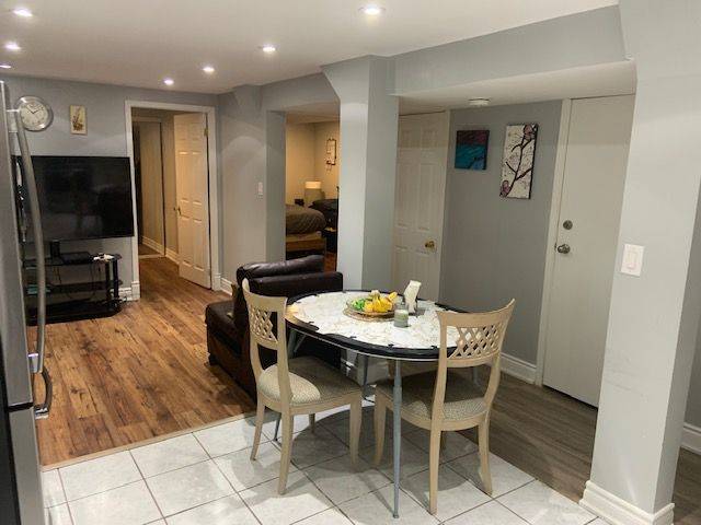 Ajax, ON L1S 6Z6,8 Cluett DR #Lower