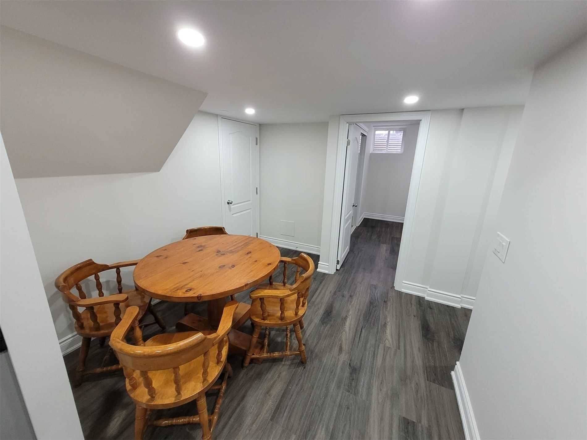 Mississauga, ON L5N 5Y9,6249 Prairie CIR #Lower