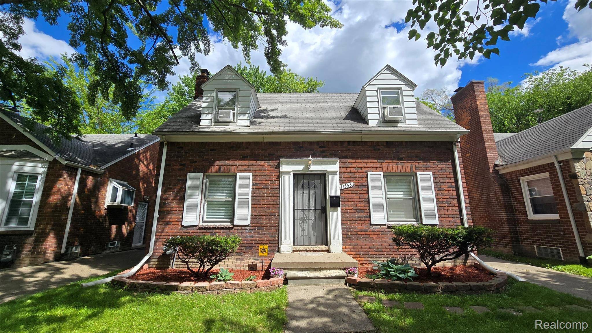 Detroit, MI 48224,11356 BALFOUR RD