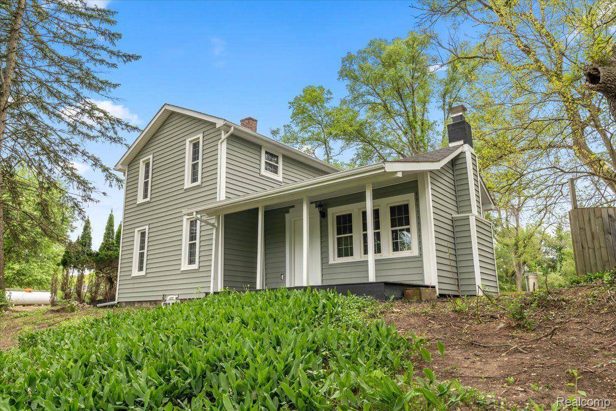 Pinckney, MI 48169,10820 CEDAR LAKE RD