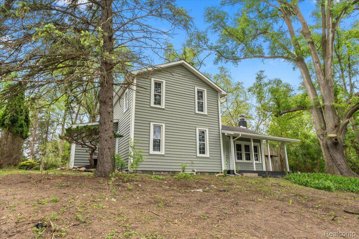 Pinckney, MI 48169,10820 CEDAR LAKE RD