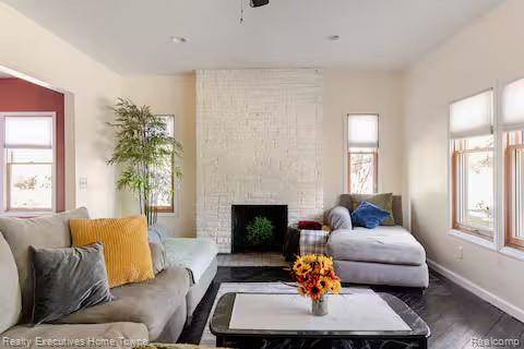 Detroit, MI 48206,1914 Edison ST