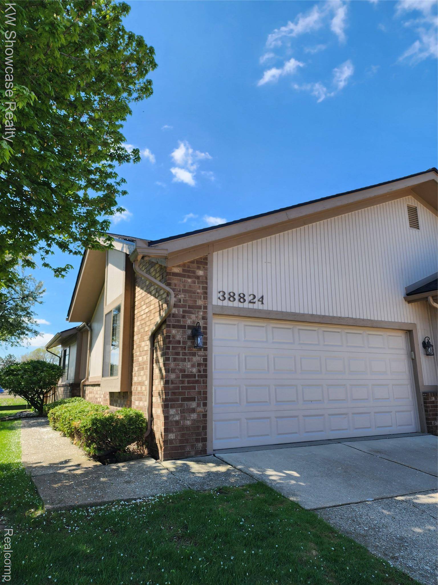 MI 48038,38824 Windmill Pointe S