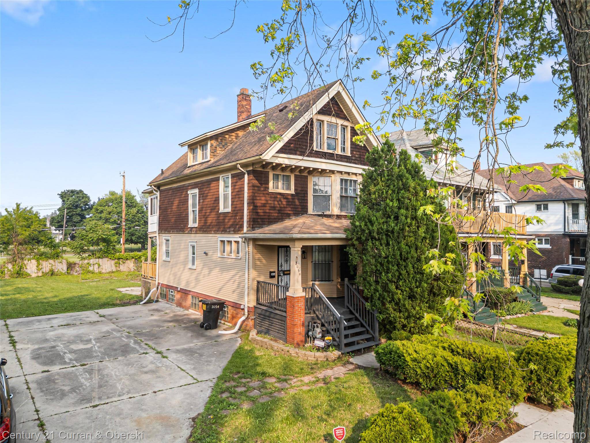 Redford, MI 48214,3054 Cadillac BLVD