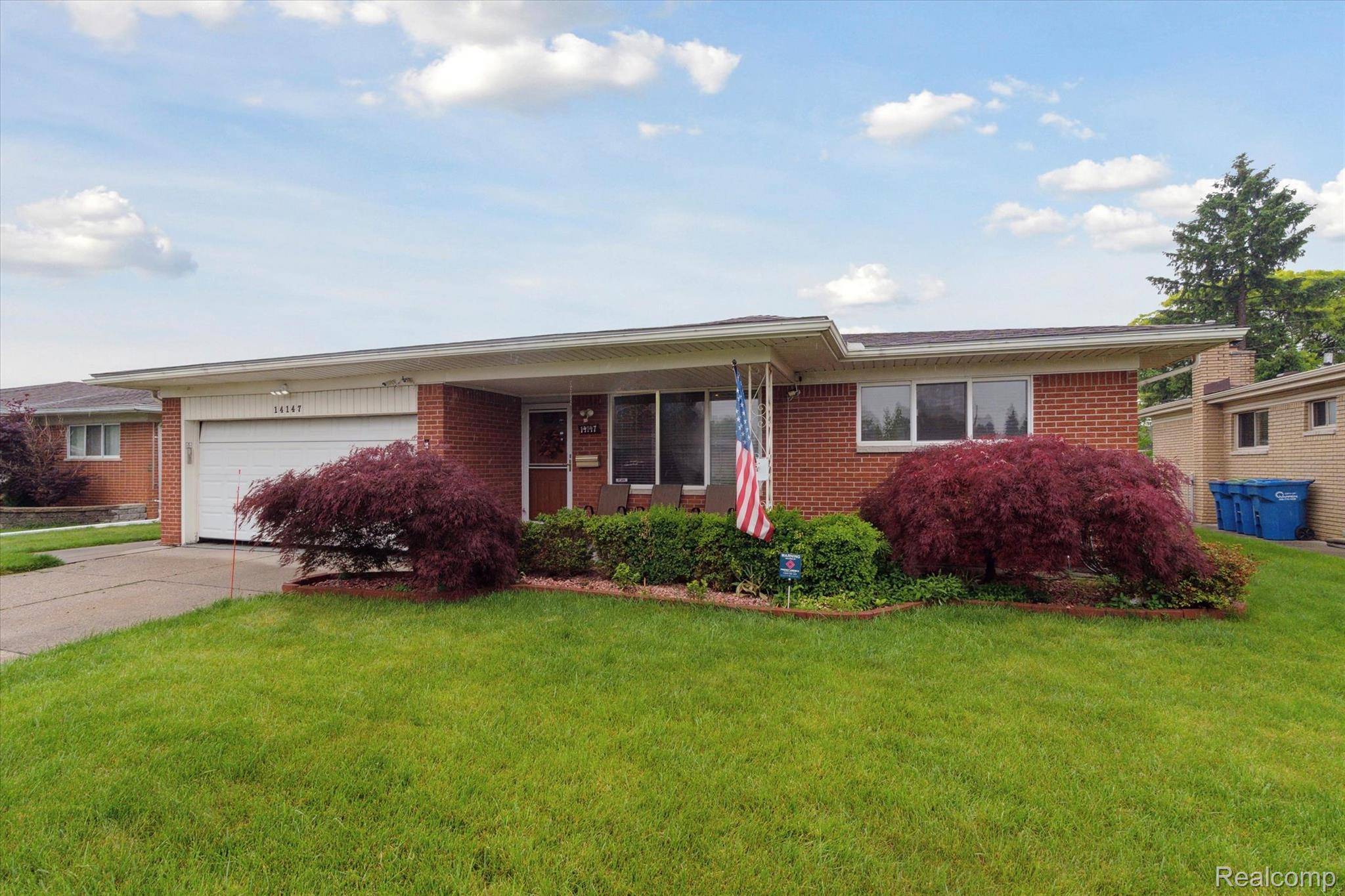 Warren, MI 48088,14147 Ivanhoe DR