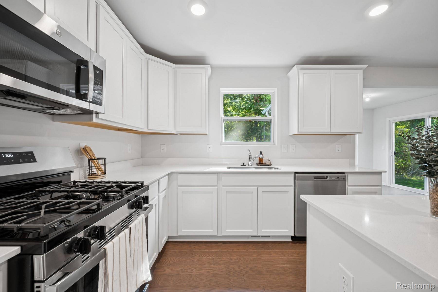 Grand Blanc, MI 48439,4278 Oak Street