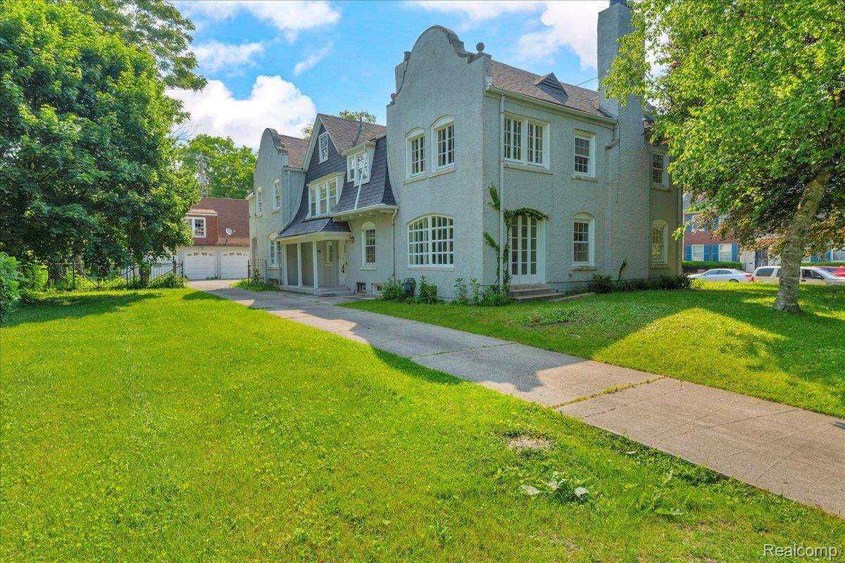 Detroit, MI 48214,1710 Seminole ST