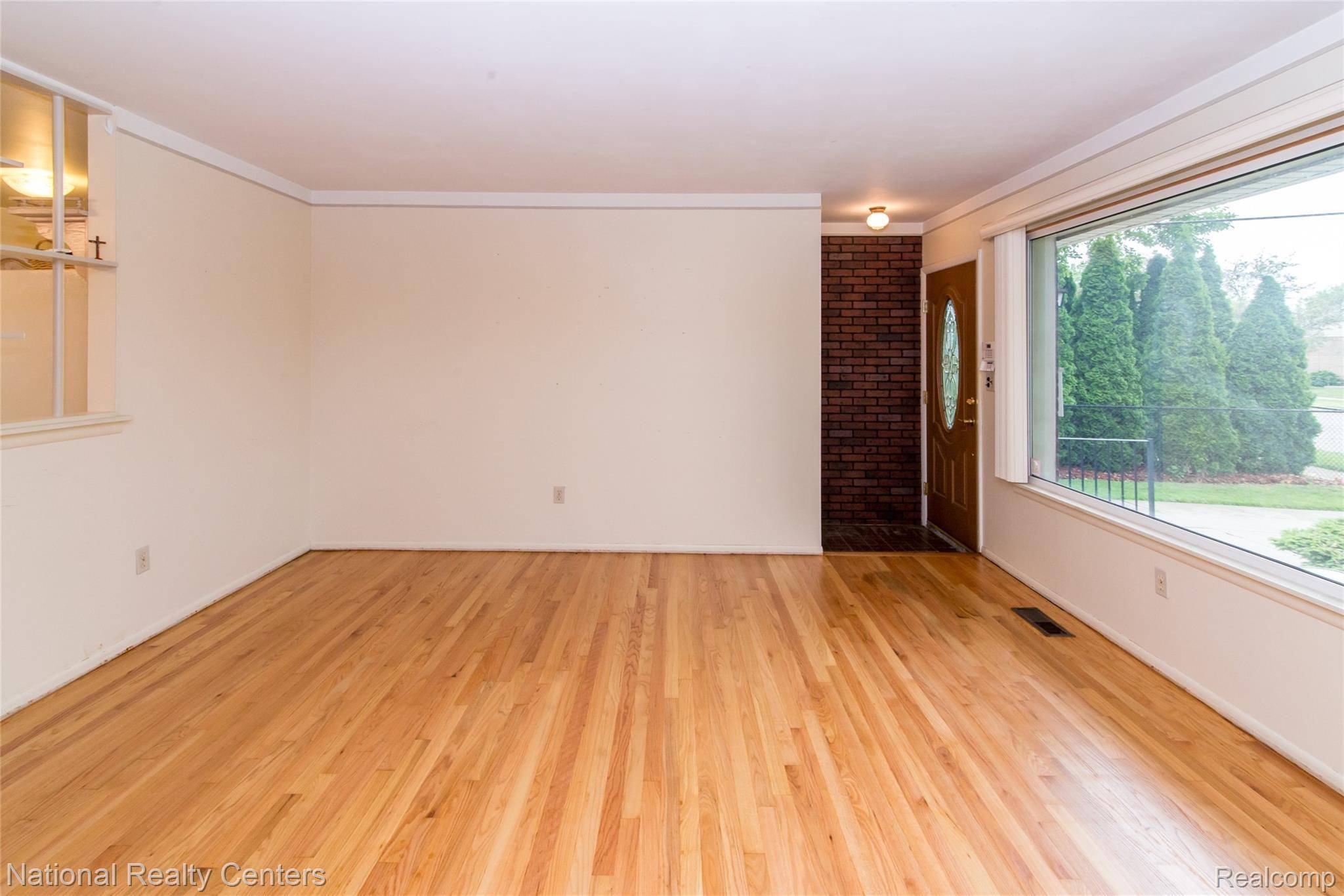 Lincoln Park, MI 48146,2139 Pagel AVE