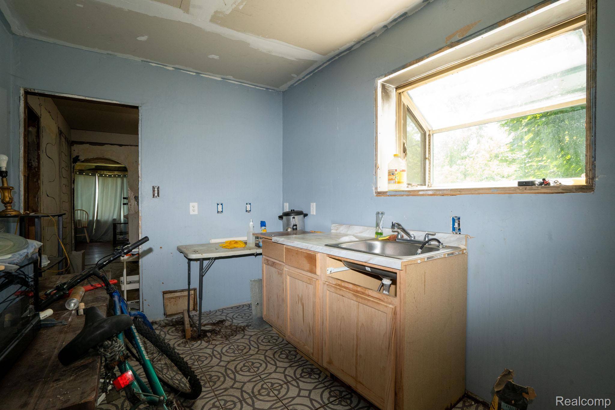 Detroit, MI 48223,15361 Grayfield ST