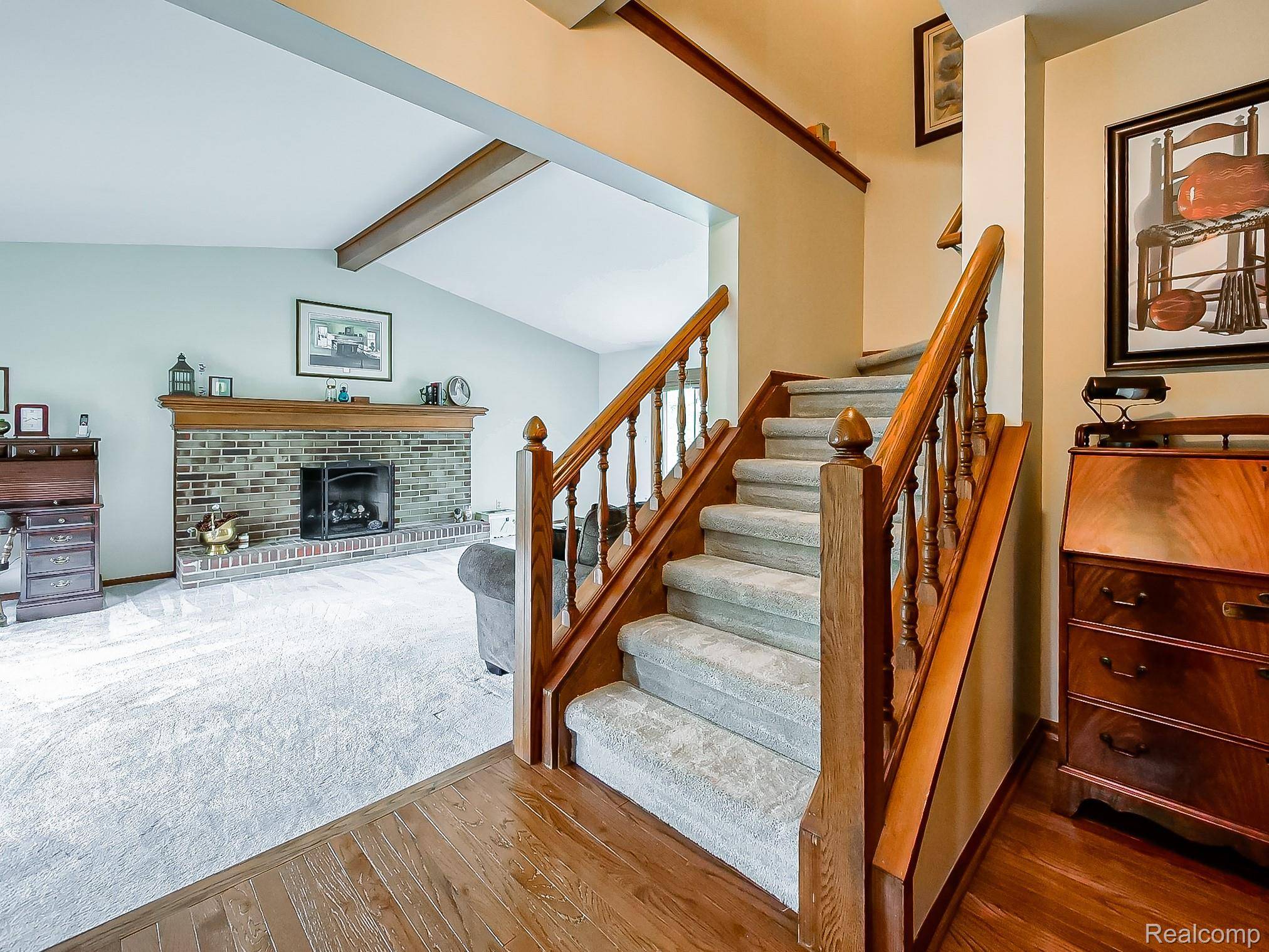 Novi, MI 48375,23944 Greening DR