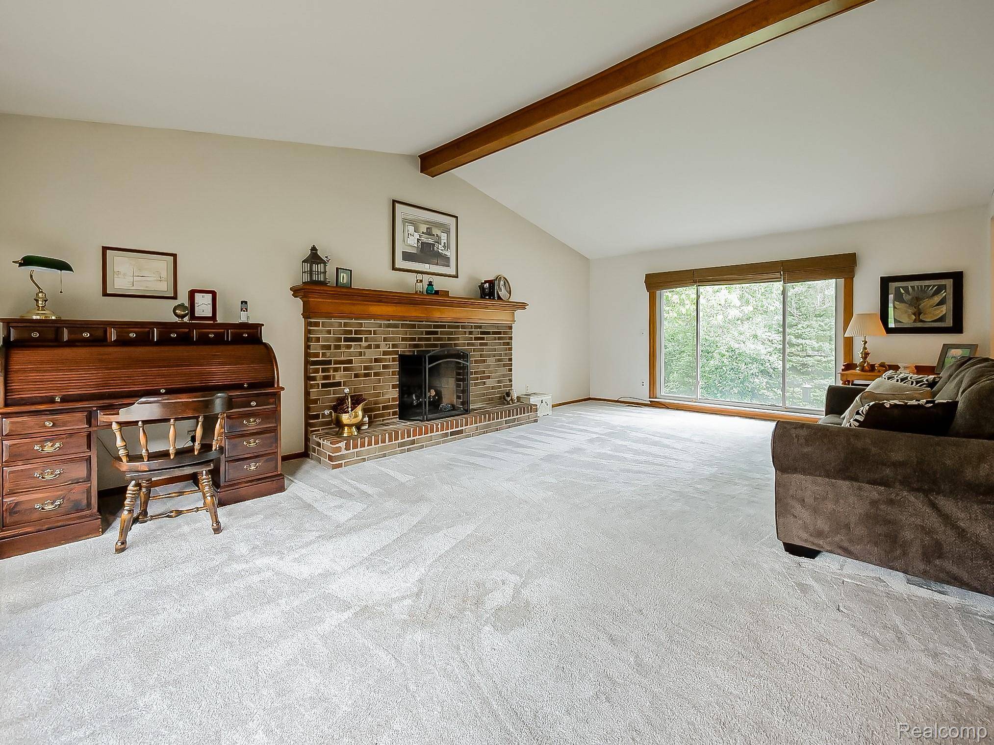 Novi, MI 48375,23944 Greening DR