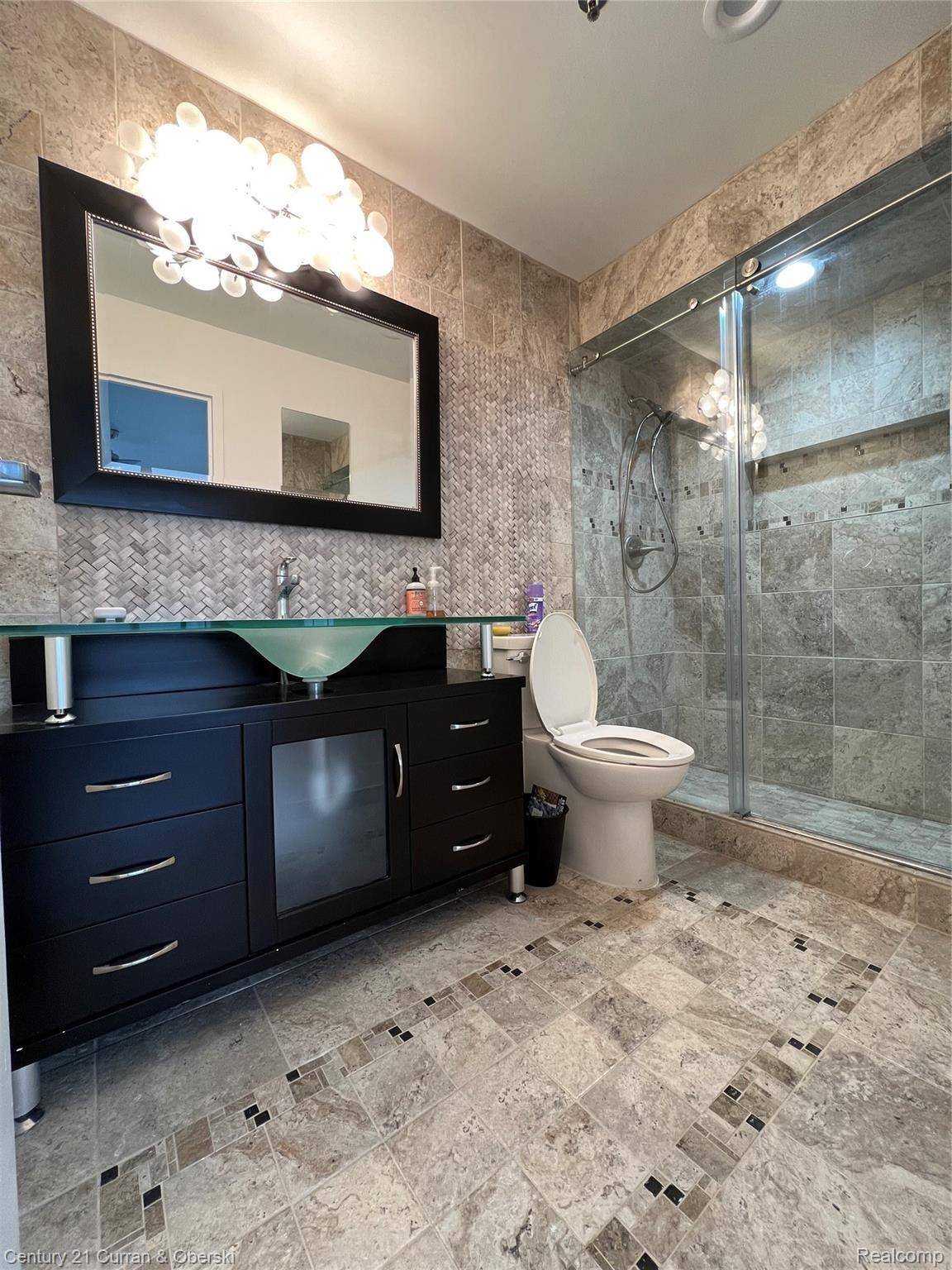 Detroit, MI 48226,1001 W JEFFERSON AVE # 300/6J