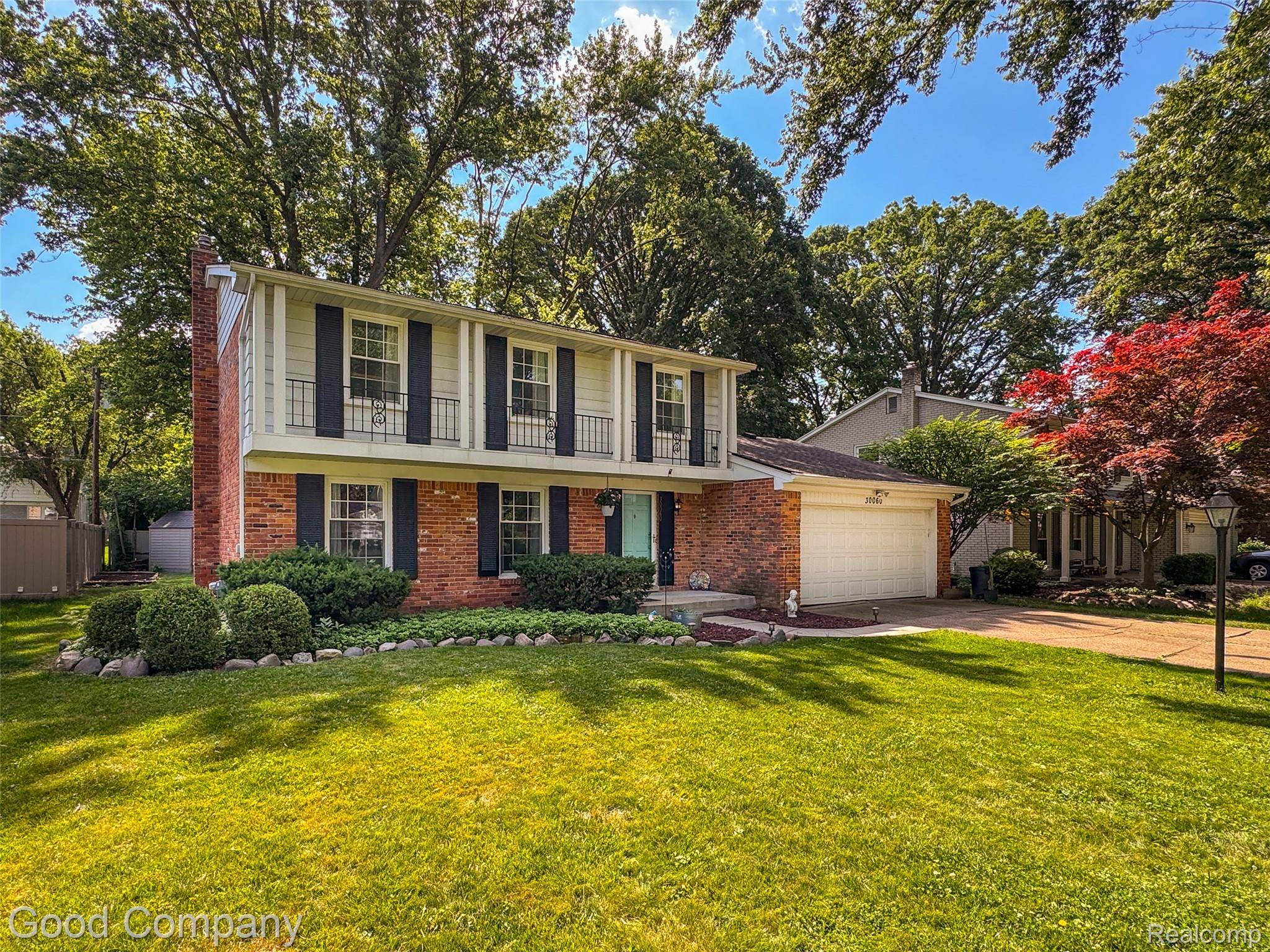 Southfield, MI 48076,30060 Spring River DR