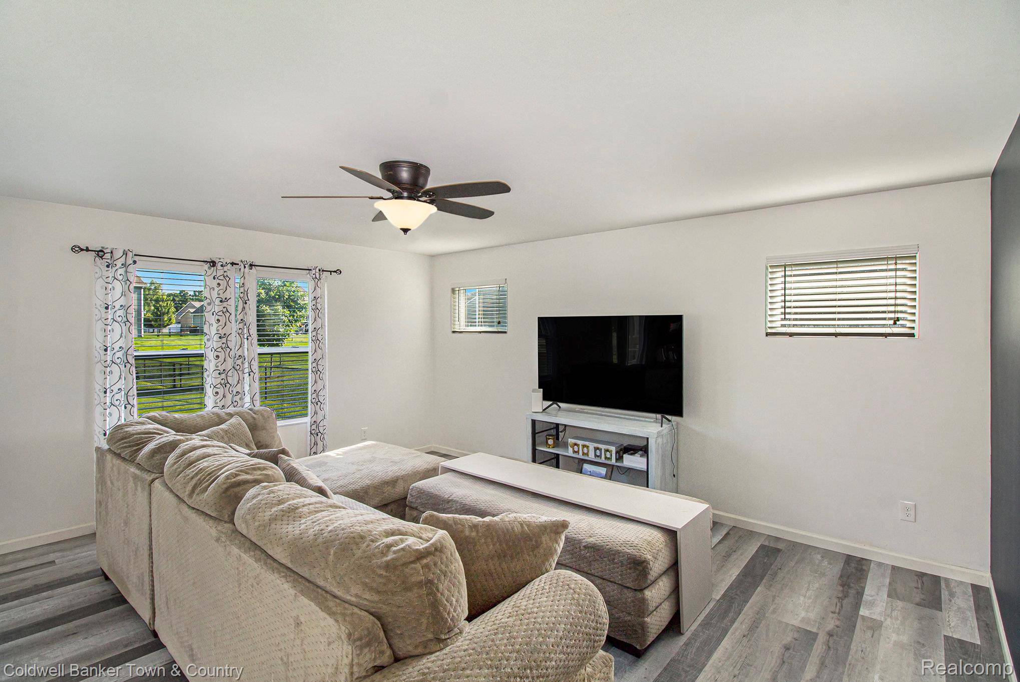 Howell, MI 48855,379 Sunbury DR