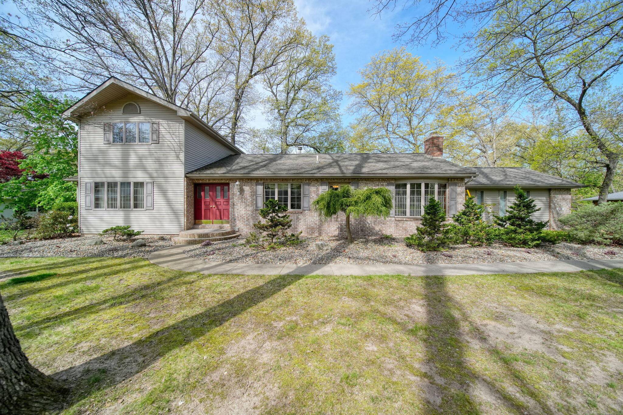 Spring Arbor, MI 49283,216 Wickenham DR