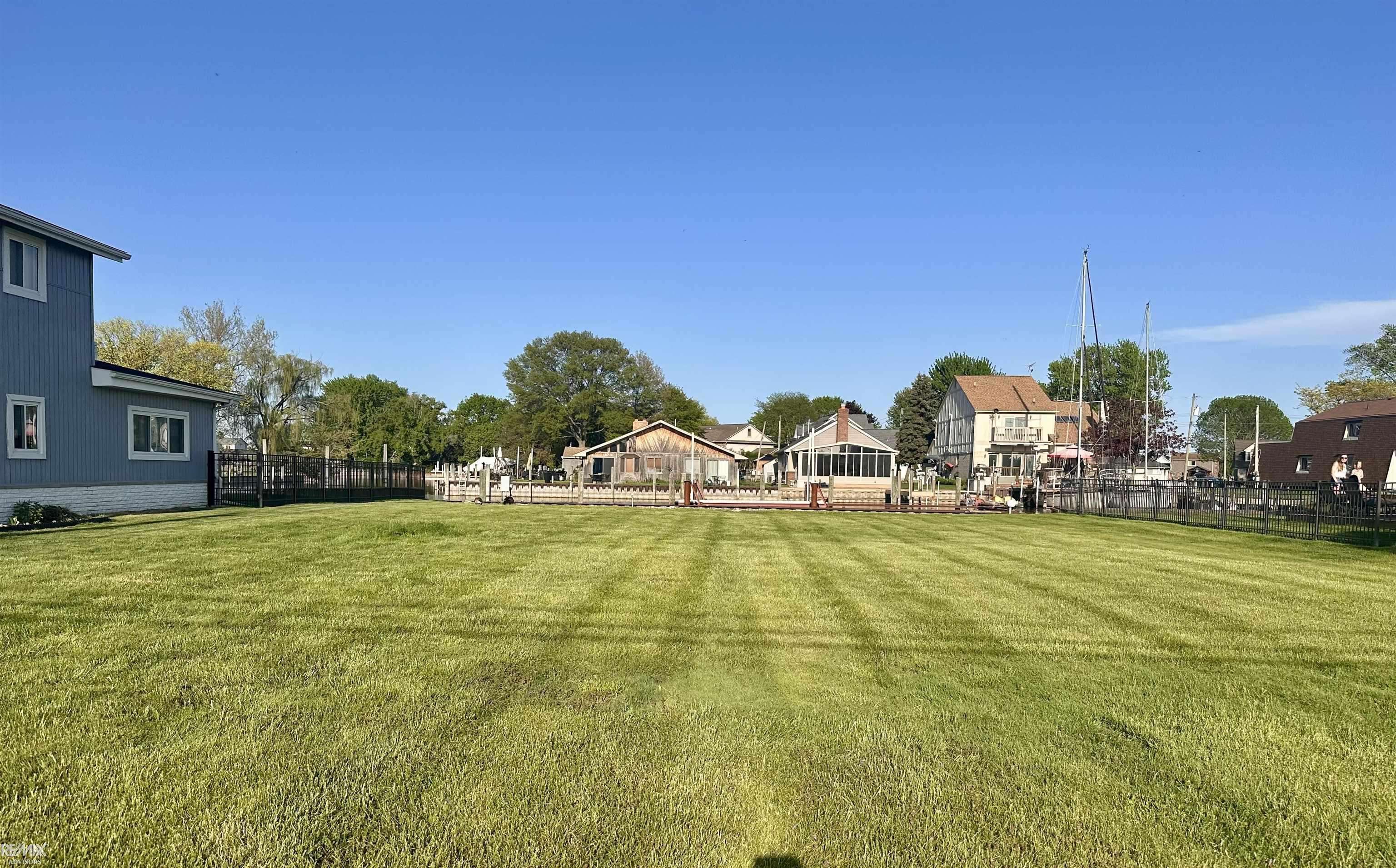 Harrison Twp, MI 48045,39270 Venetian Dr DR