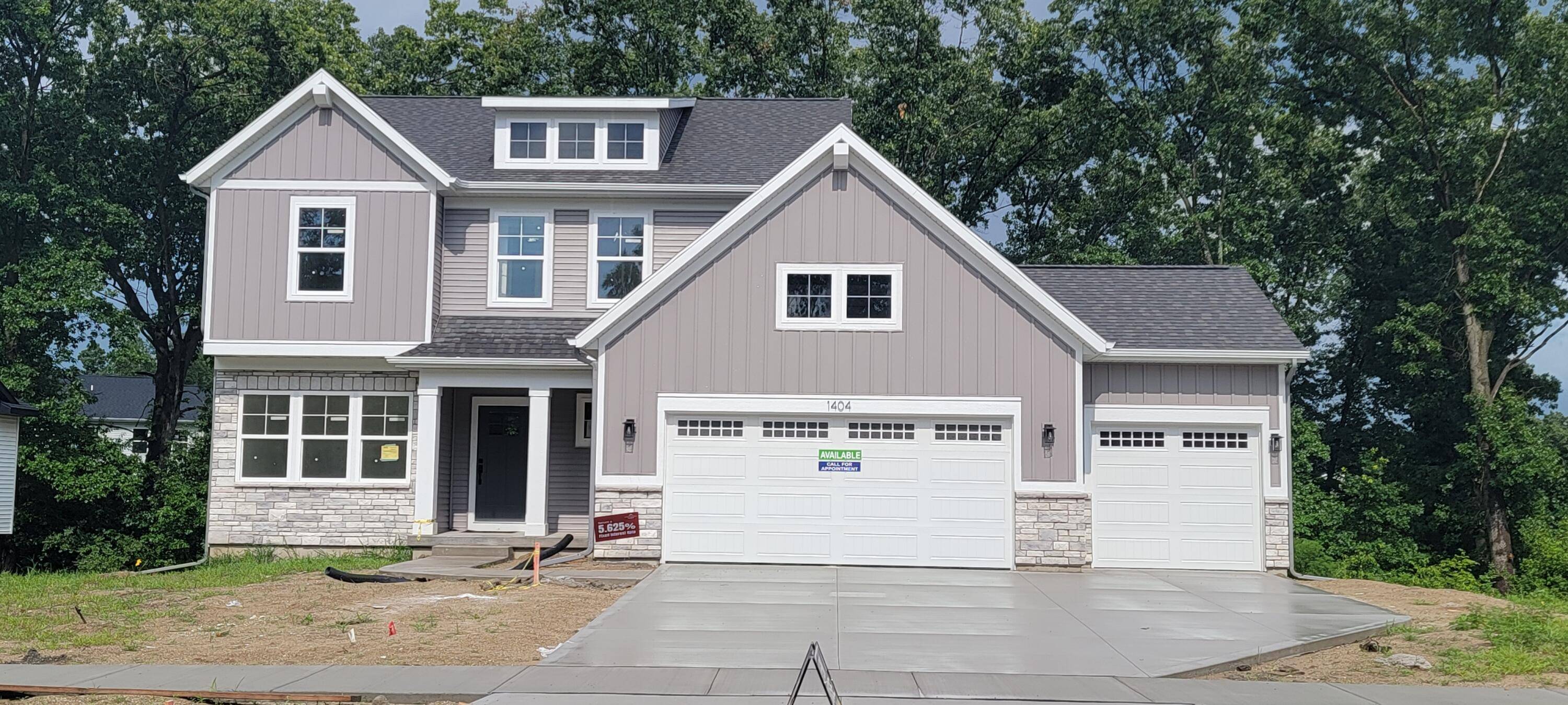 Lowell, MI 49331,1404 Kimber DR #124