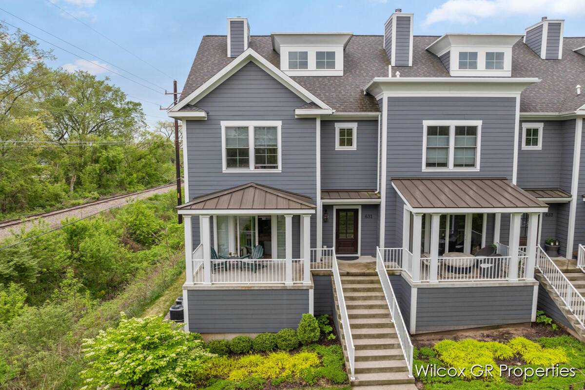 631 Greenslate DR SE, Ada Twp, MI 49301