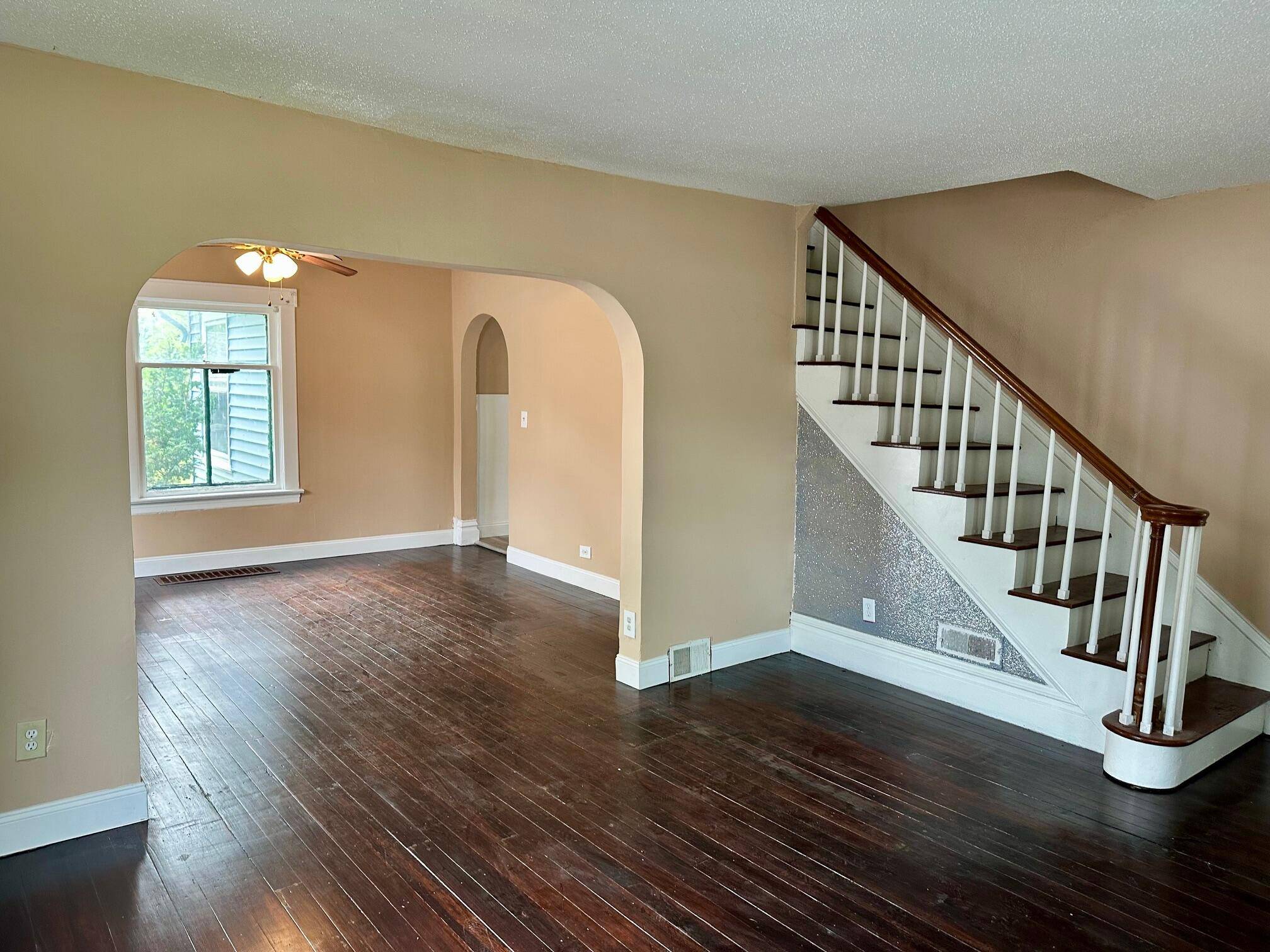 Muskegon, MI 49444,2128 Hoyt ST