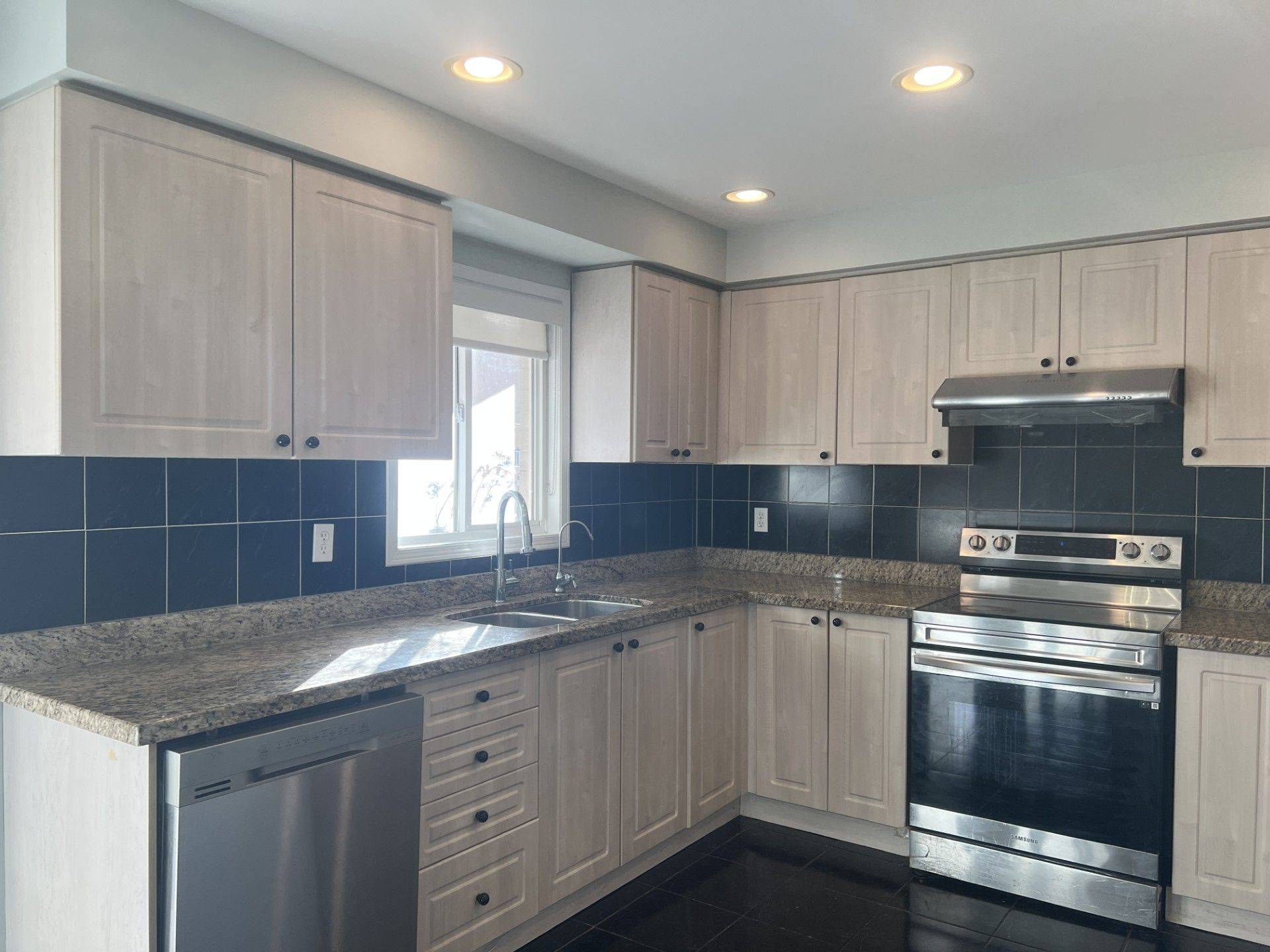 Markham, ON L3T 7T7,15 Orchid RD