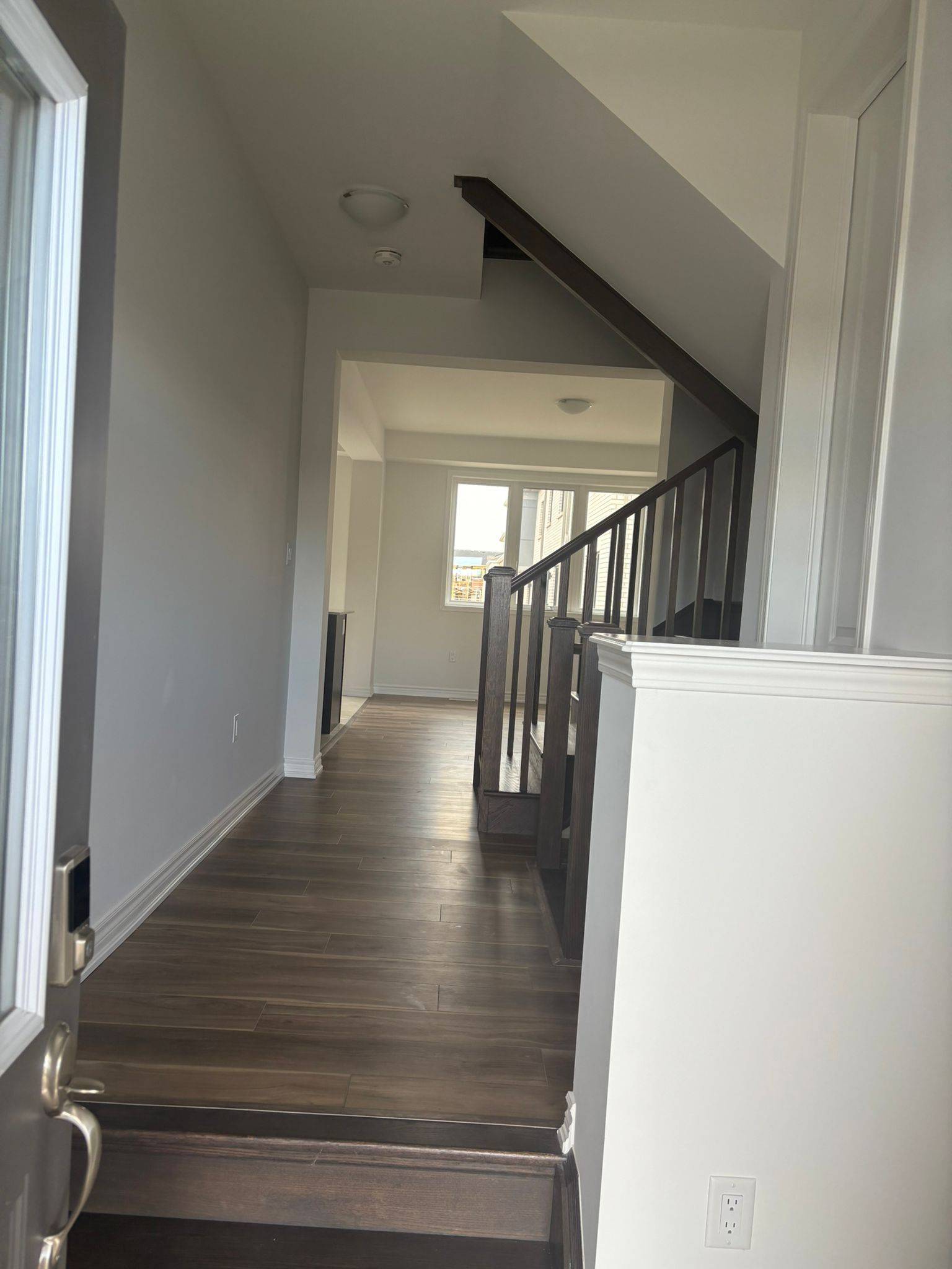 Barrie, ON L9J 0B7,228 Greer ST