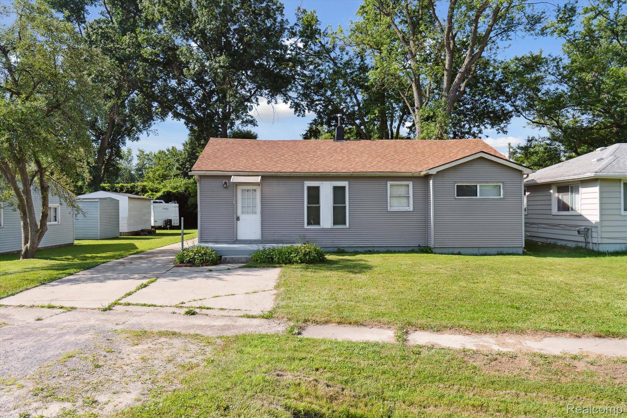 Rochester Hills, MI 48307,322 Michelson RD