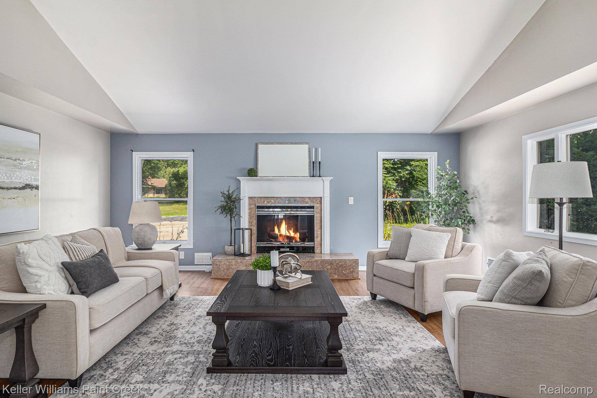 Bloomfield Hills, MI 48302,2128 Somerset RD