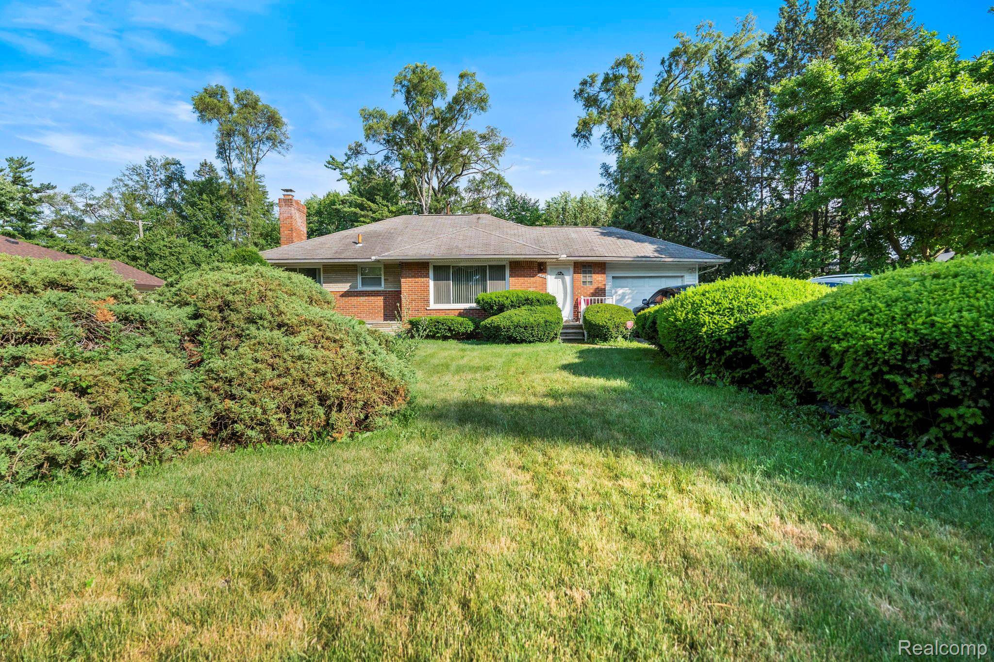 Southfield, MI 48075,18527 George Washington DR