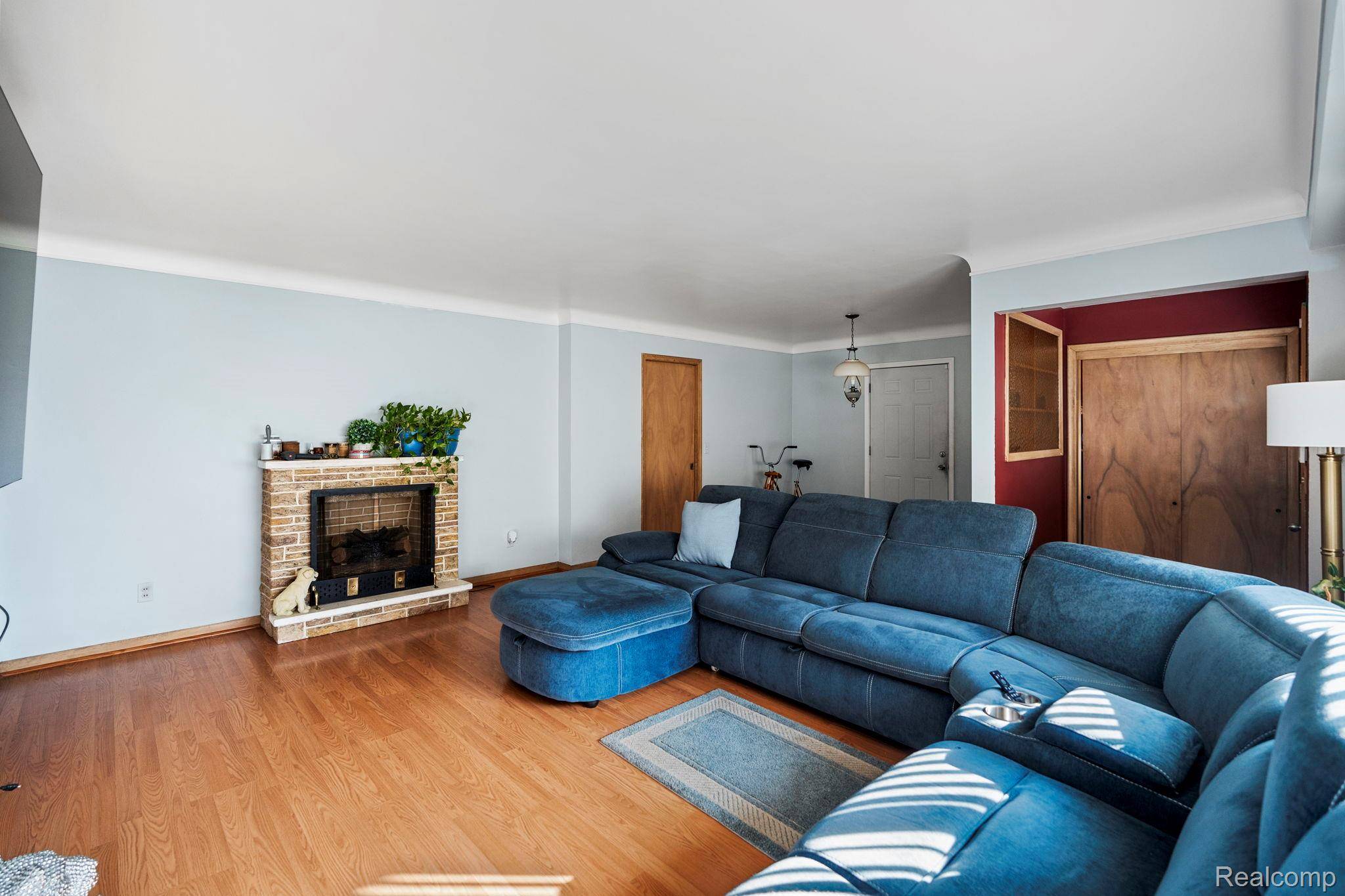 Southfield, MI 48075,18527 George Washington DR