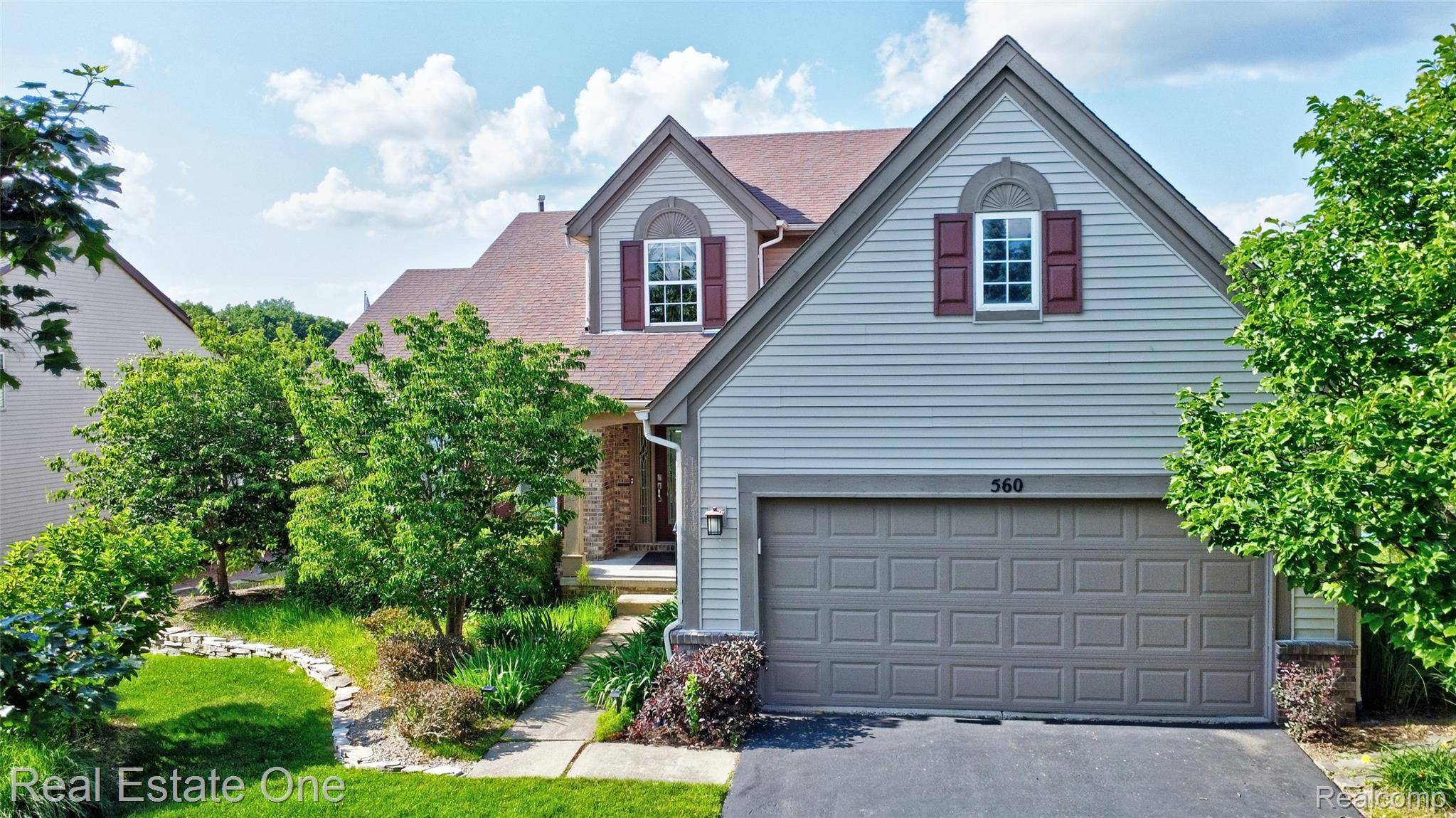 Oxford, MI 48371,560 Boulder Lake DR