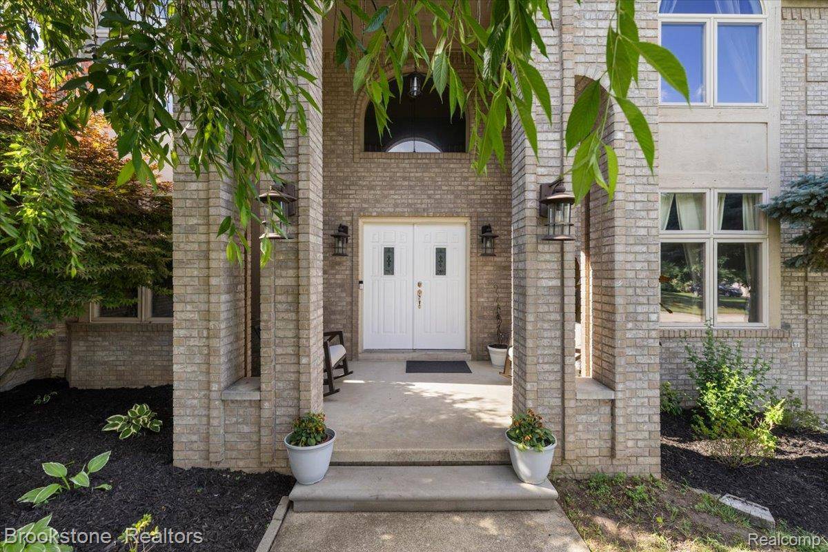 Shelby Twp, MI 48316,53641 Buckingham LN