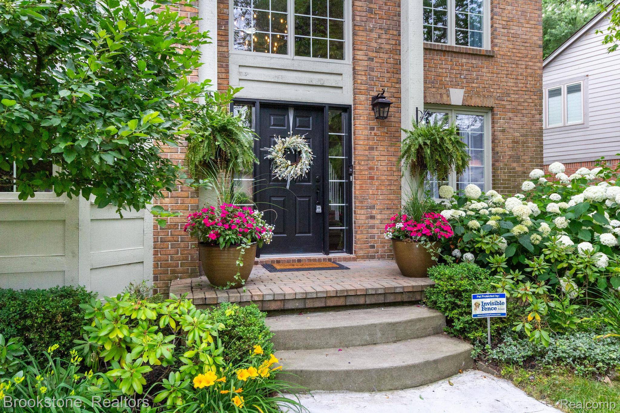 Rochester Hills, MI 48309,3845 Beechcrest