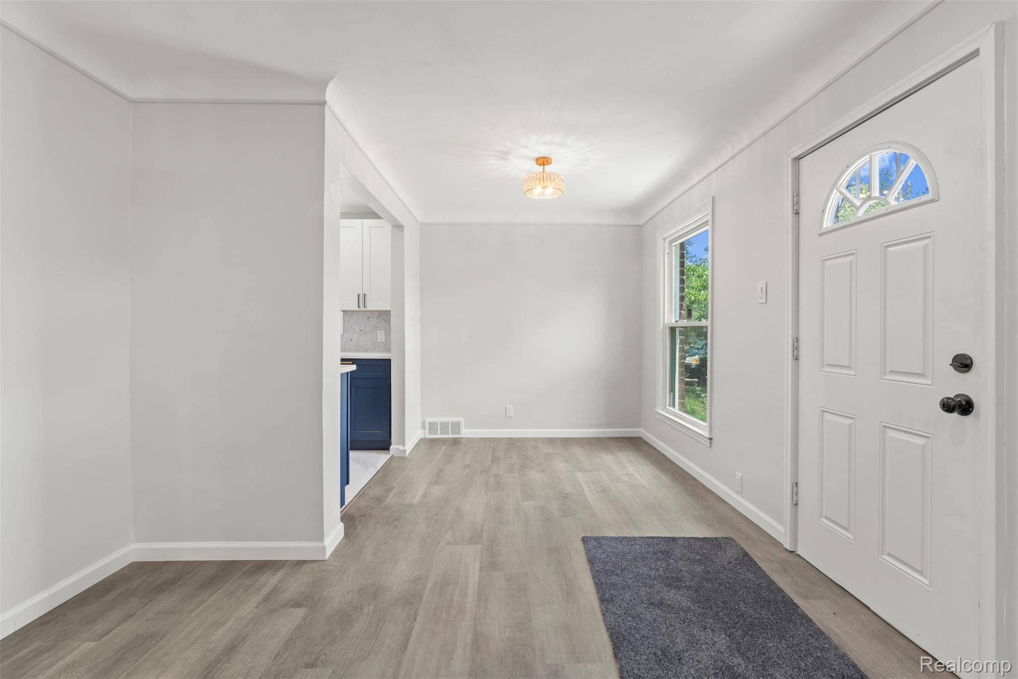 Detroit, MI 48221,19777 Santa Rosa DR