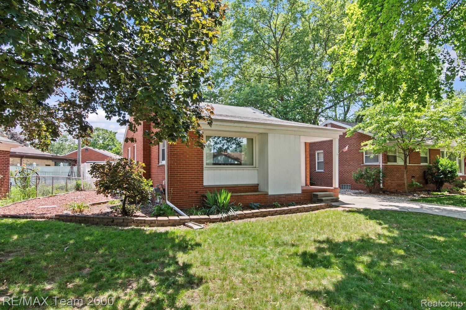 Allen Park, MI 48101,17309 Ray AVE