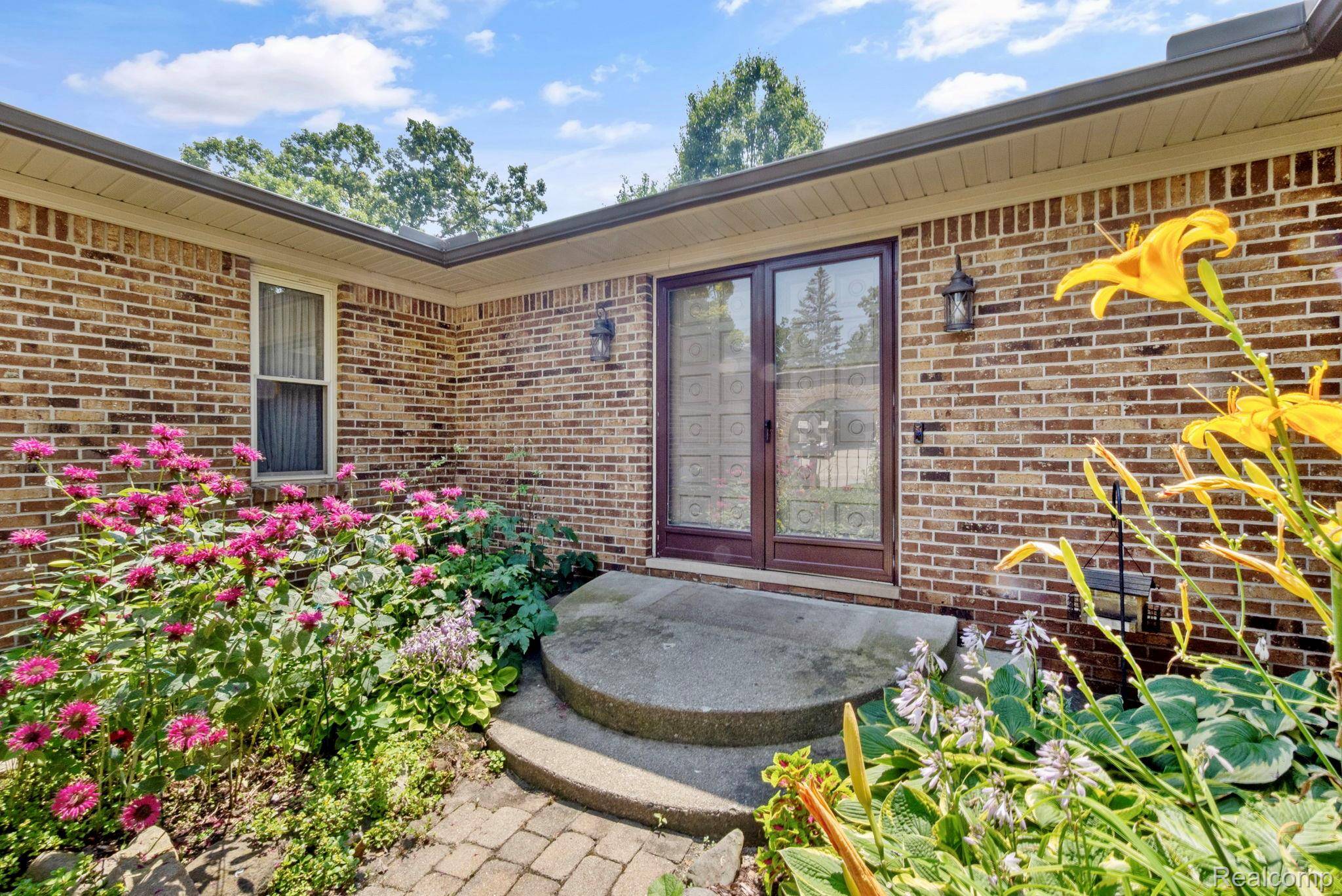 Davison, MI 48423,8400 Oak Shade CT