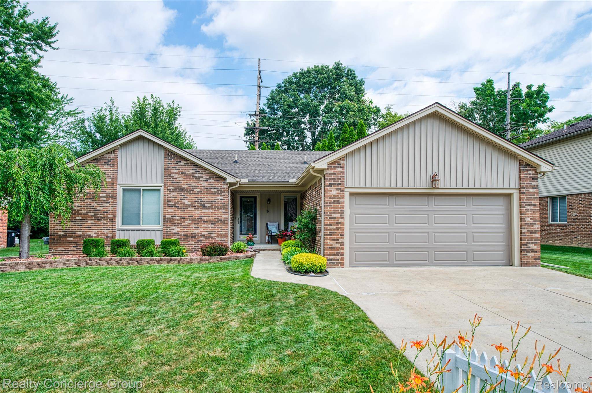 Livonia, MI 48152,31260 Mayville ST