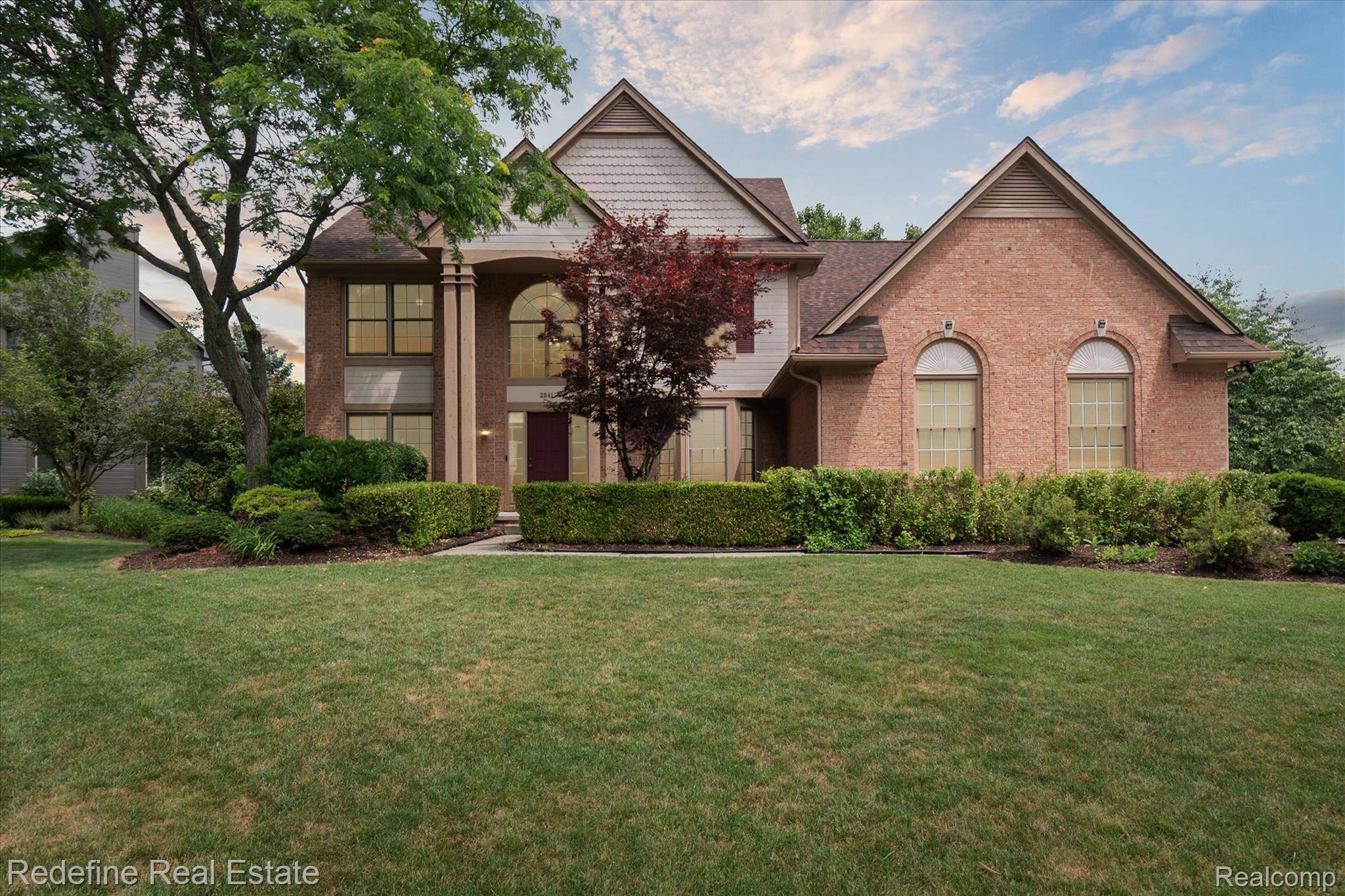 West Bloomfield, MI 48324,2841 Treyburn LN