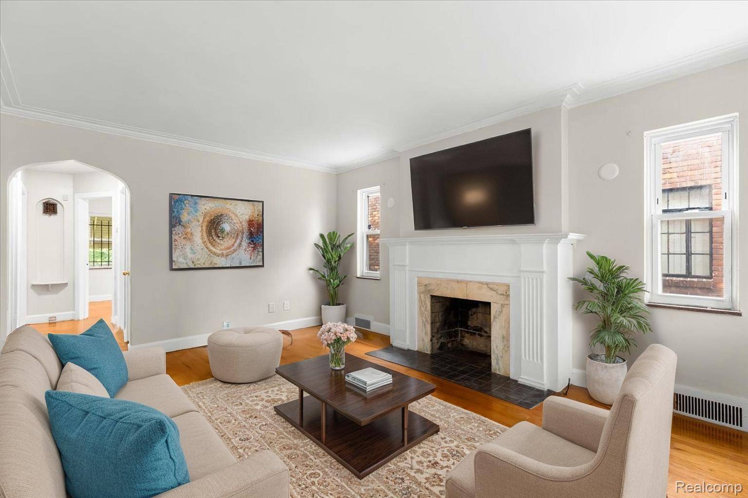 Grosse Pointe, MI 48224,11110 Wayburn ST