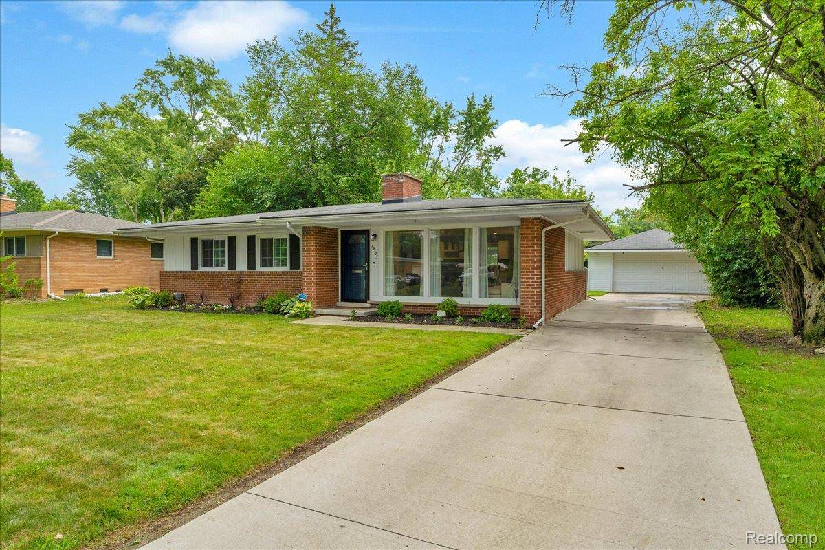 Southfield, MI 48076,19425 Butternut LN