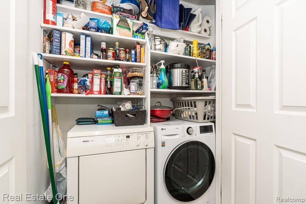 Rochester Hills, MI 48306,1097 Tienken CT